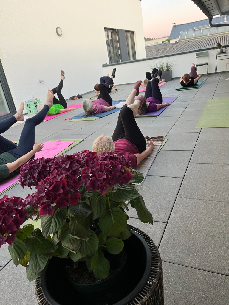 Pilates Training auf der Dachterrasse in Weinheim